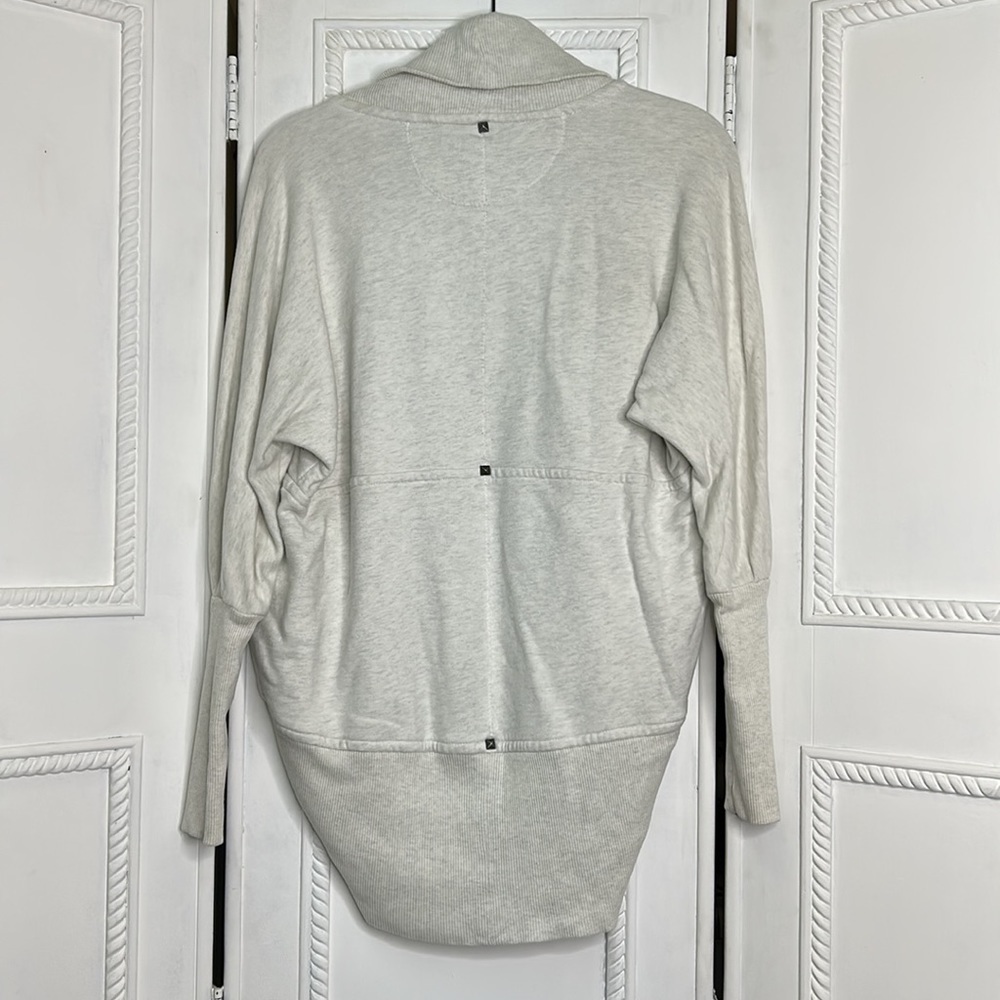 Wilfred Aritzia Diderot Open Front Cocoon Cardigan - image 6